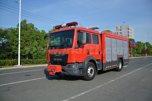 江特牌JDF5161GXFAP40/M6型壓縮空氣泡沫消防車